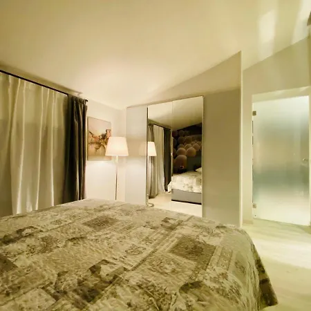 Apartment Moderno Al Centro